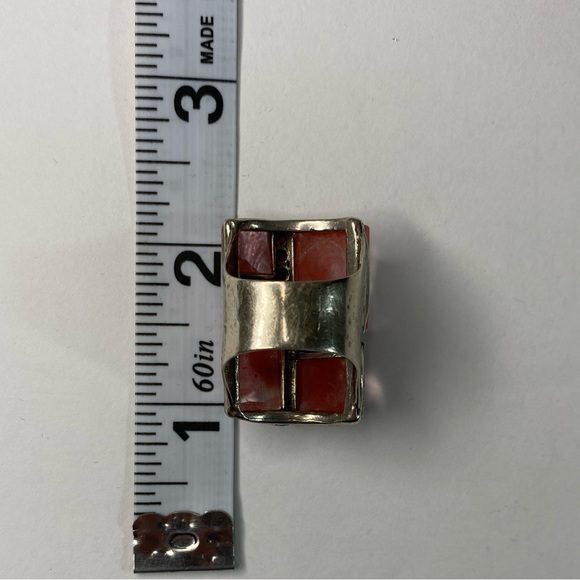 Beautiful Silver and Pink Rose Quartz Ring - Picture 5 of 6